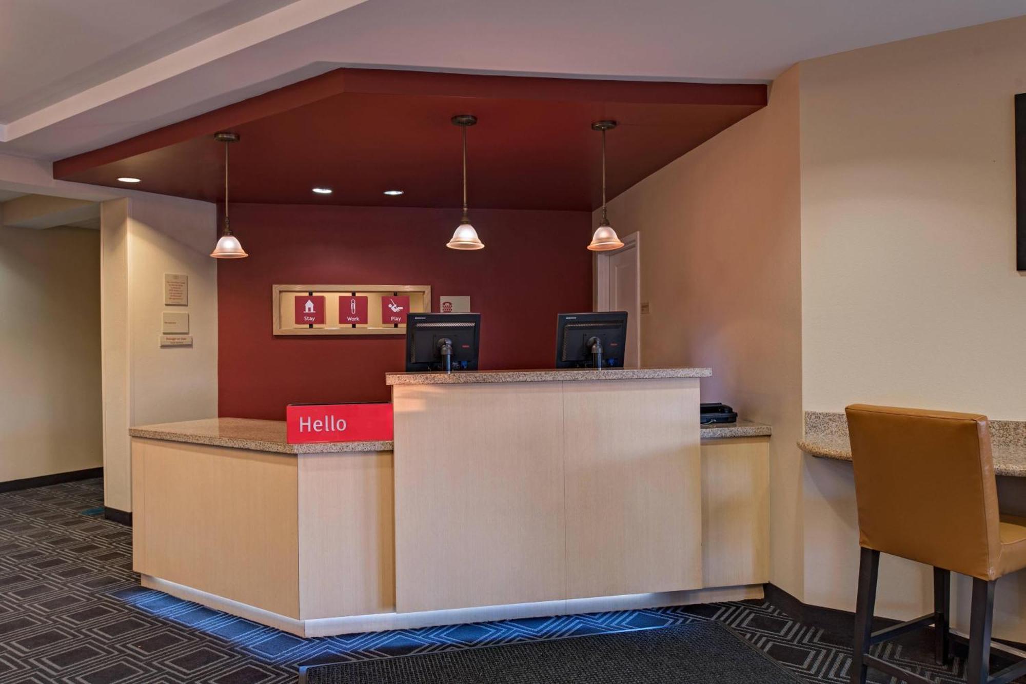 Towneplace Suites Fayetteville Cross Creek Exterior photo