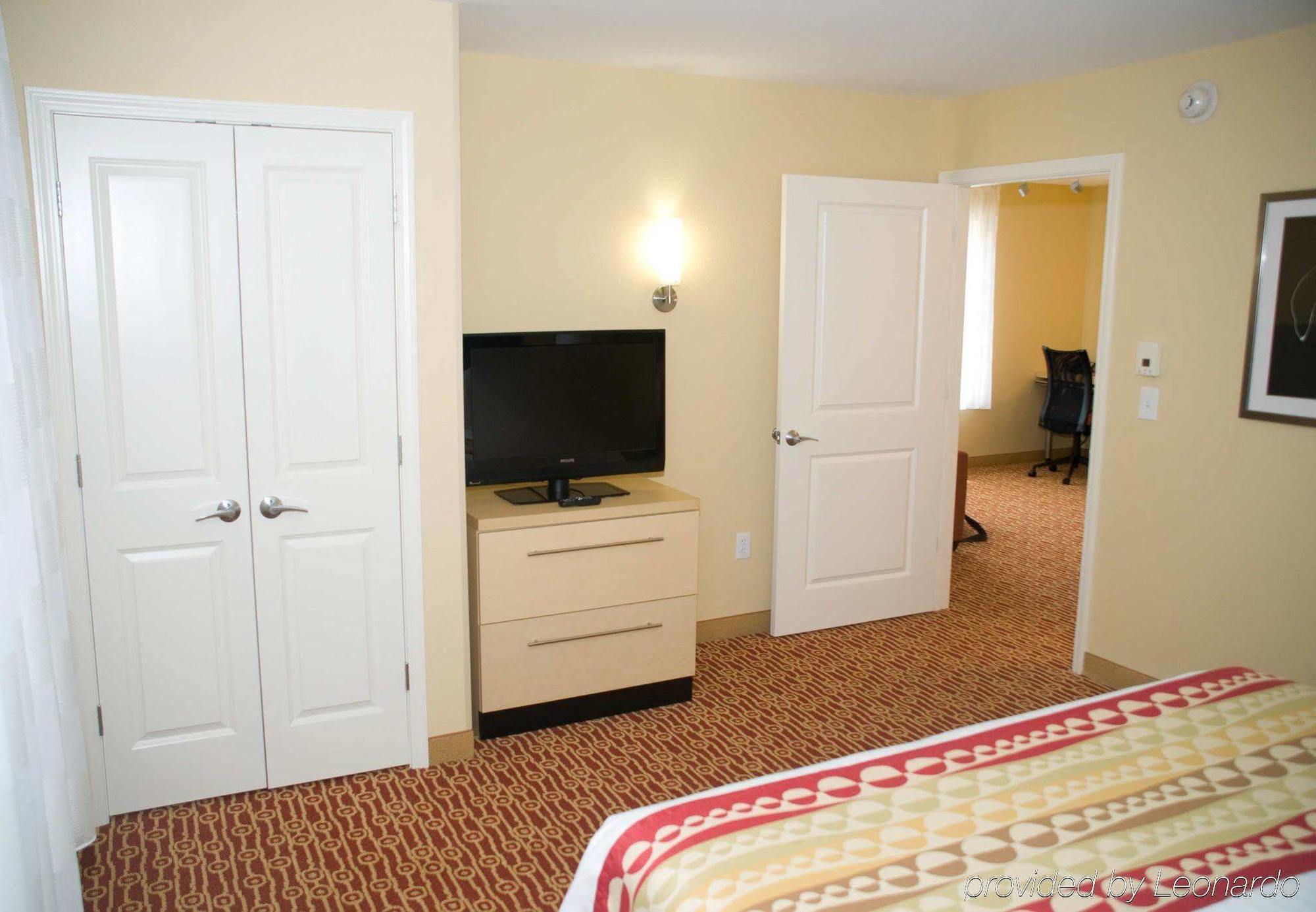 Towneplace Suites Fayetteville Cross Creek Room photo